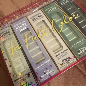 Dashing Diva Gloss Gel Nail Strips Set - Elegant Multi-Color